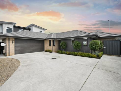 8 Pragma Rise, Rototuna North