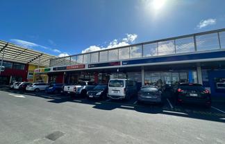 Prime Retail Space in Corner Site Shopping Centre