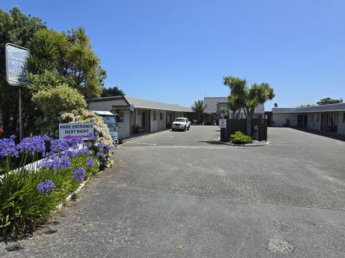 318 Main South Road, Paroa