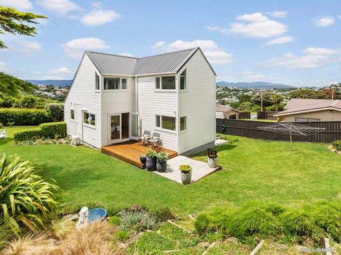 105 Akaroa Drive, Maupuia