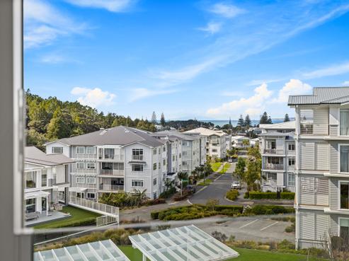 170 Landmark Terrace, Orewa