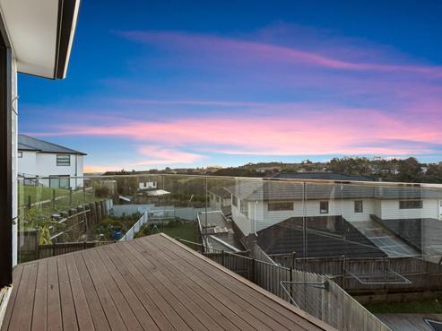 32 Jabal Crescent, Totara Park