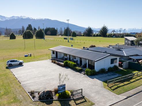 27 Dusky Street, Te Anau