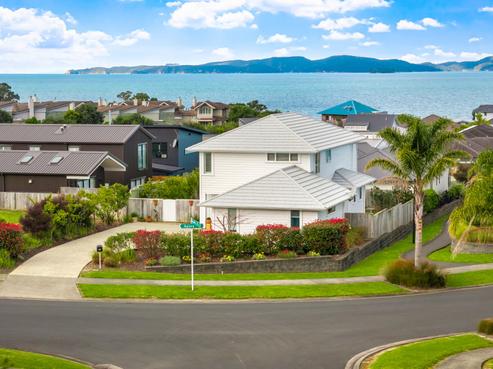 41 Aurora Avenue, Snells Beach