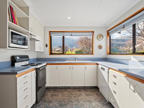 42 Adamson Drive, Arrowtown