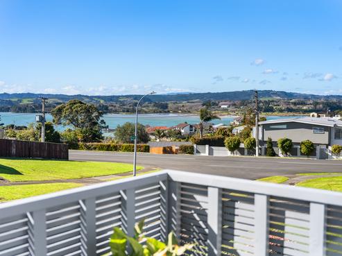 4A Pounamu Place, Shelly Park