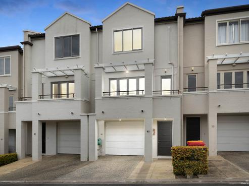 40 Genoa Way, Albany Heights