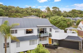 49A The Esplanade, Eastern Beach