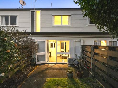 2/111 Melrose Road, Mount Roskill