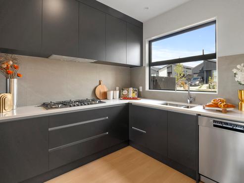 32 Paretao Street, Massey
