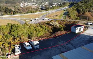 Convenient Small Yard - Grenada