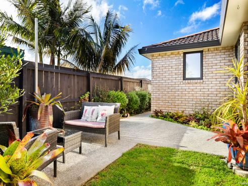 32 Magnolia Drive, Waiuku