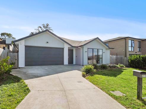 27 Surf View Crescent, Red Beach