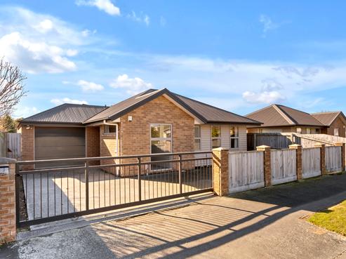 2/31 Veitches Road, Casebrook