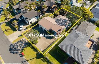 6 Folkestone Street, Murrays Bay