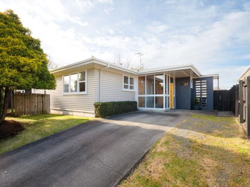 37 Sandwich Road, Saint Andrews