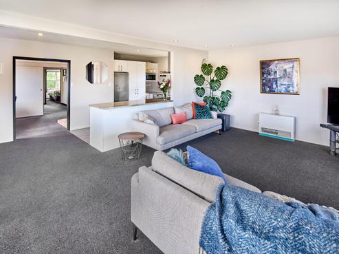104 Renown Road, Raumati South