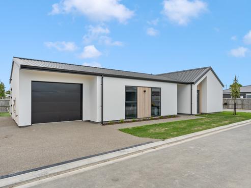 2/2 Tuatahi Avenue, Solway