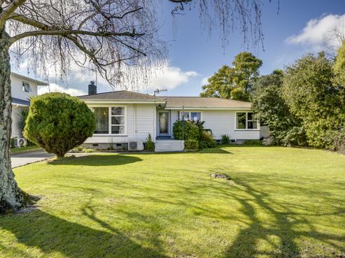 17 Downing Avenue, Pirimai