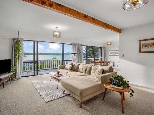 15 Karaka Street, Eastbourne