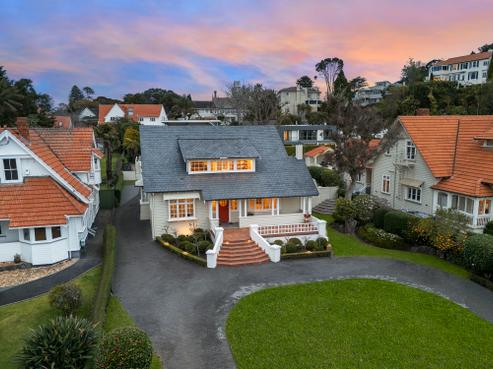 12 Clive Road, Epsom