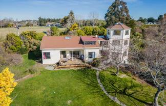 214 Rosebrook Road, Taiko