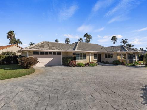 24 Santa Monica Drive, Papamoa