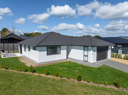 14 Syrah Lane, Martinborough