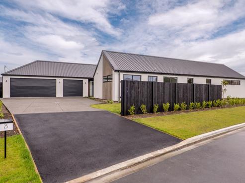 25 Guinevere Drive, Lincoln