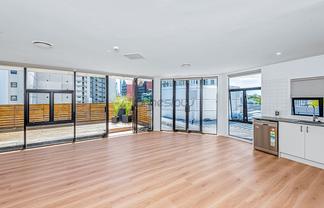 City Penthouse Office