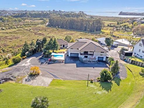 7 Waka Way, Bellevue