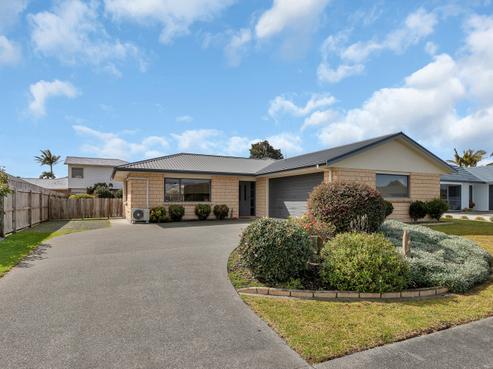 32 Bermuda Place, One Tree Point