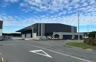 Large Brand New 10m High Warehouse