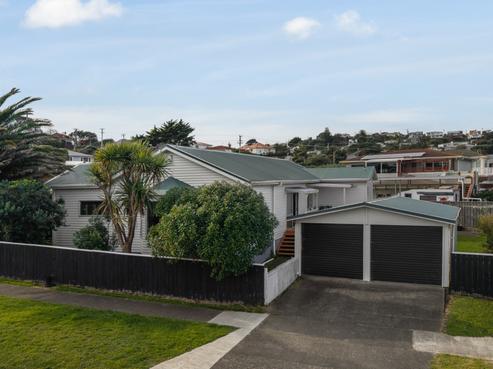 2 John Street, Titahi Bay