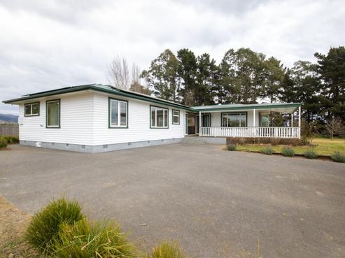296 Old West Road, Linton