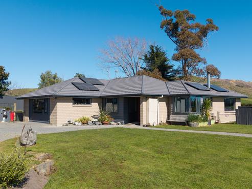 30 Mountain View Drive, Manakau