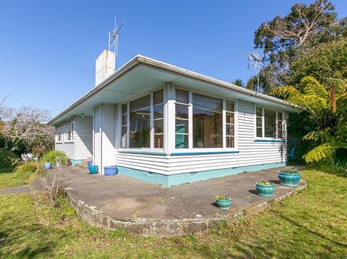 7 Lyndhurst Road, Tawa
