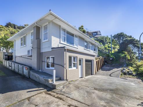 121 Happy Valley Road, Owhiro Bay
