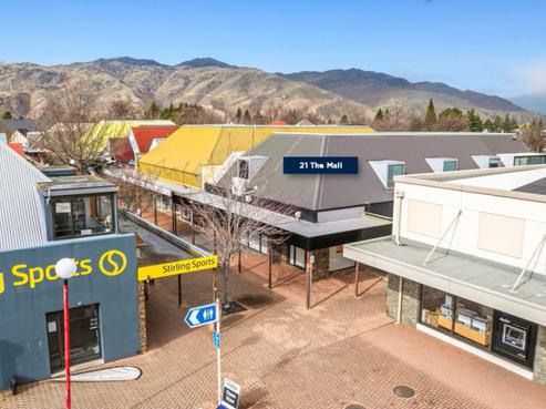 21 The Mall, Cromwell