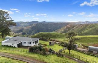 1535 Taumatamaire Road, Awakino