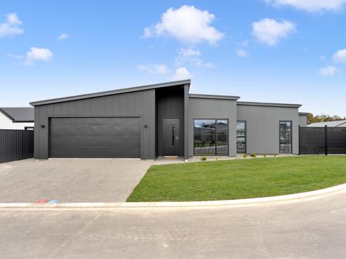 31 Plains Avenue, Masterton