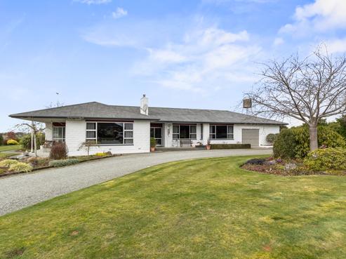 91 Fairview Road, Fairview