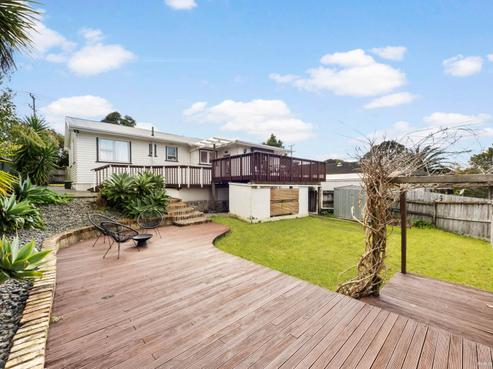 105 Triangle Road, Massey