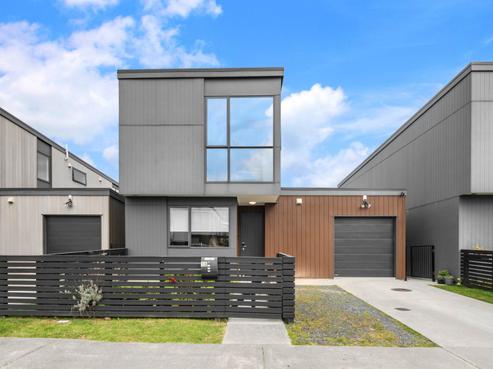18 Te Aparangi Road, Papakura