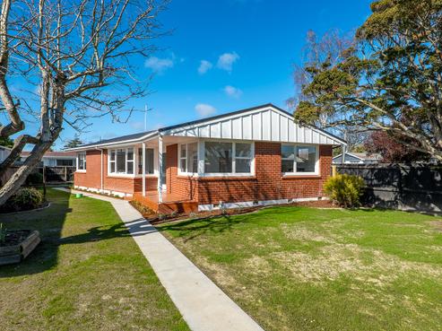 2 Freebairn Street, Redwood