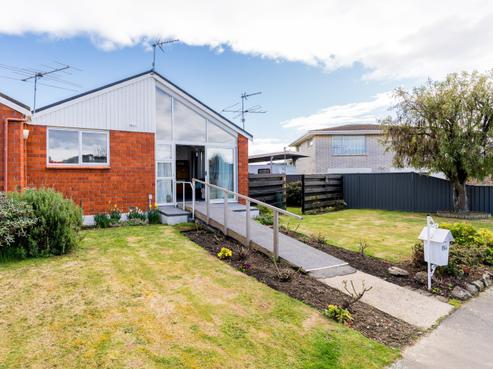 76A High Street, Mosgiel
