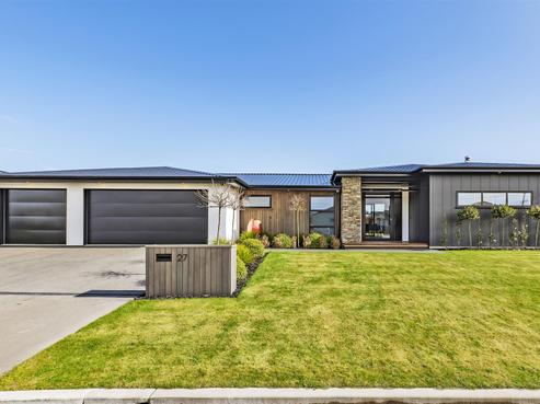 27 Candlesticks Crescent, Lincoln