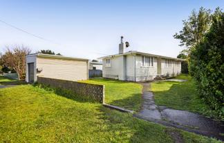 32 Victoria Street, Patea