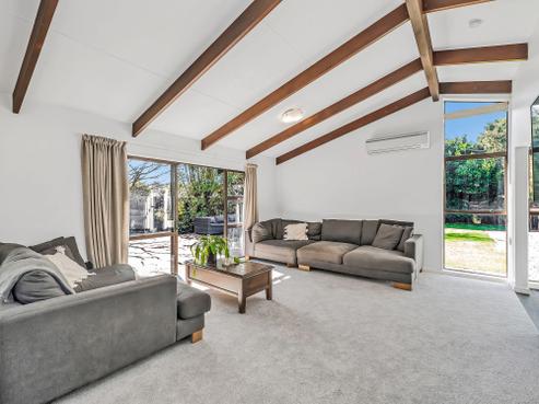 12 Westfield Avenue, Templeton