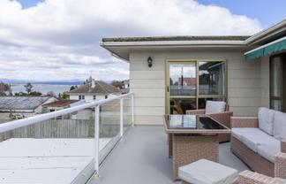 1 and 2/12 Pitiroi Street, Nukuhau